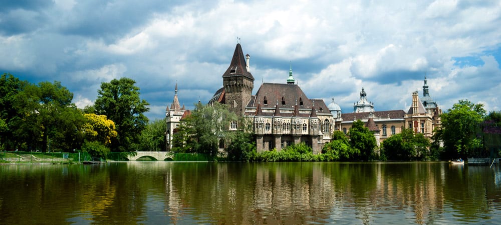 budapest-guide-visiting